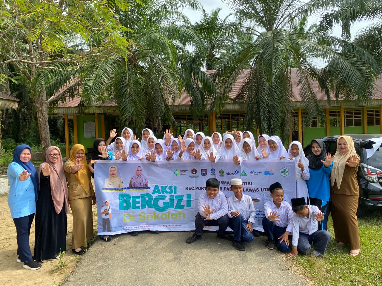 Aksi Bergizi di MTsS Al Mukhtariyah Sungai Dua oleh Tim Puskesmas Portibi